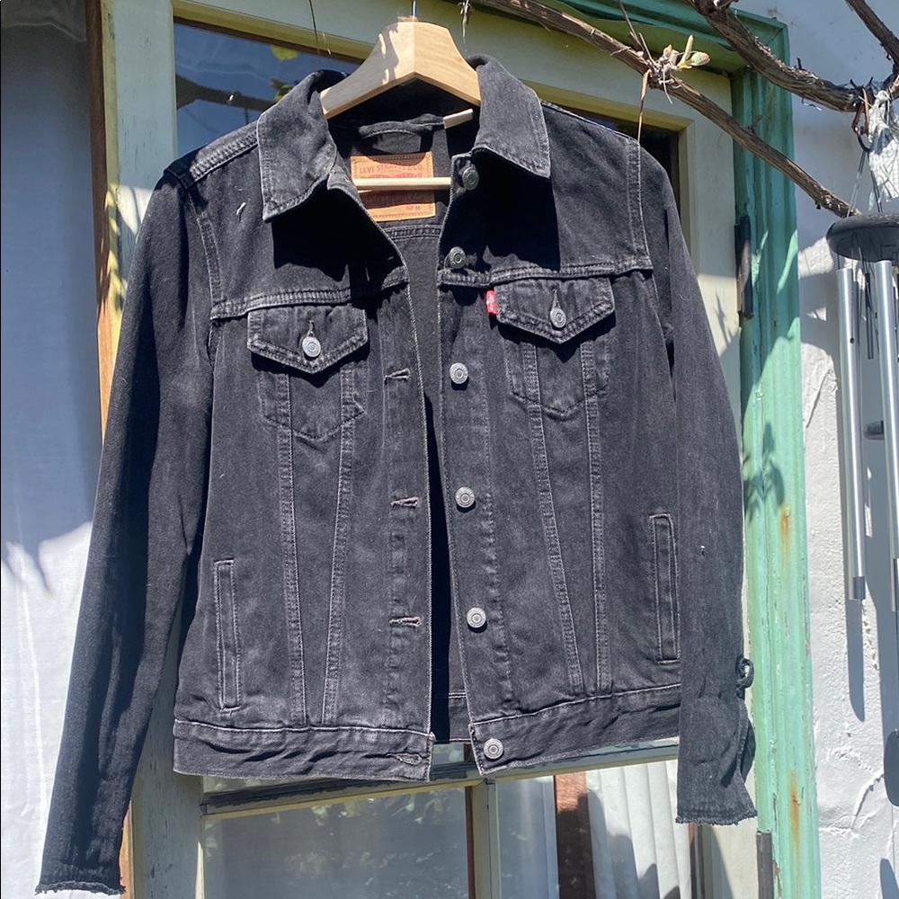 Levi’s Black Denim Jacket